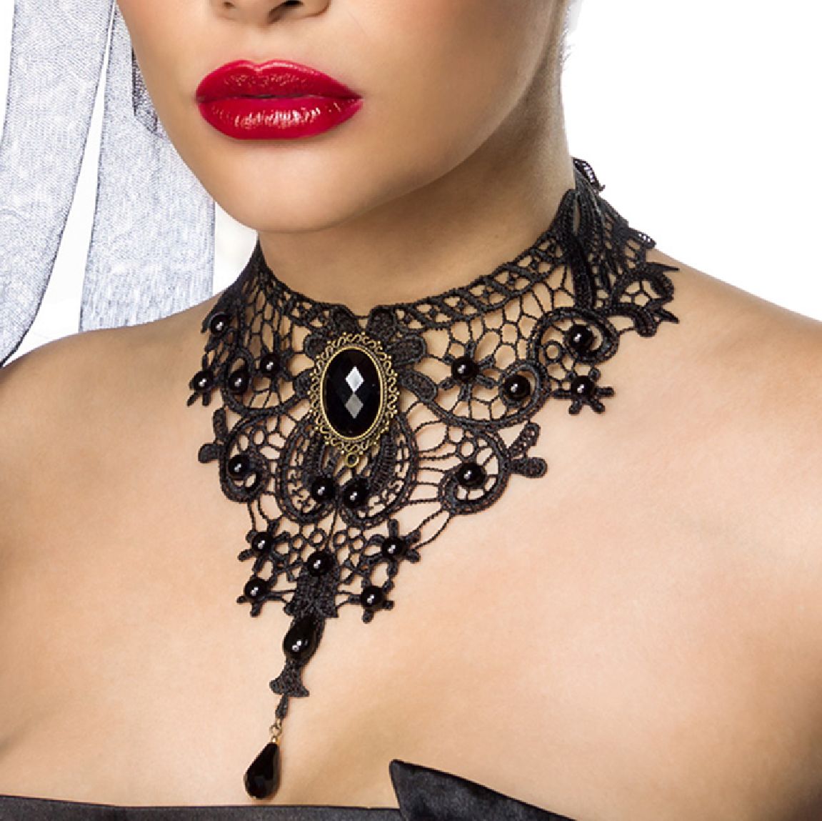 Damen Halsschmuck aus Spitze mit Schmucksteinen und Brosche im Gothic Look